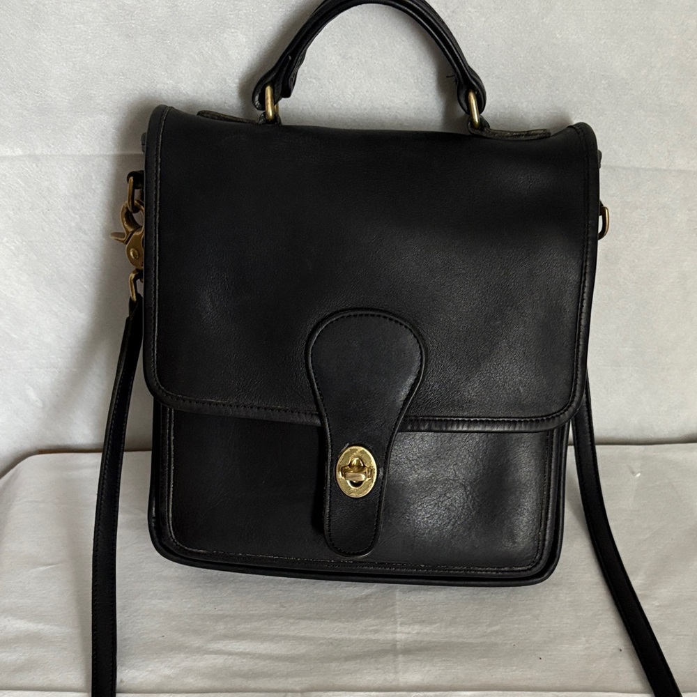 Vintage Coach Station Bag in Black
